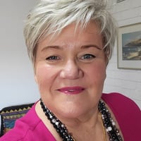 Helen Callanan - Preparing the Way - End of Life Doula Training